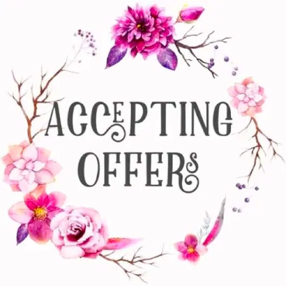 Help me declutter 💕
Make an offer ! ♥️